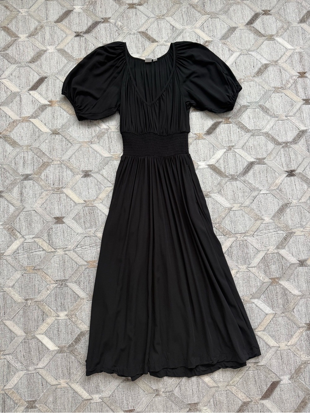 GAP Black Puff-Sleeve Smocked Waist Midi Dress
